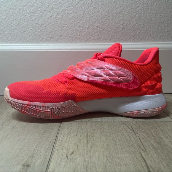 kyrie 1 low hot punch